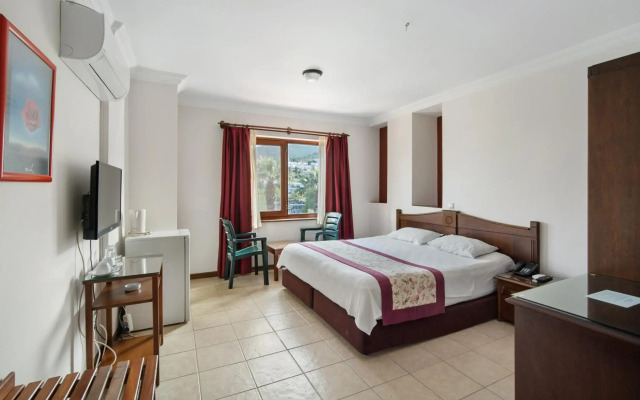 Fora Apart Hotel