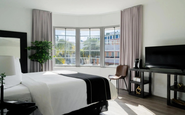 Essex House By Clevelander