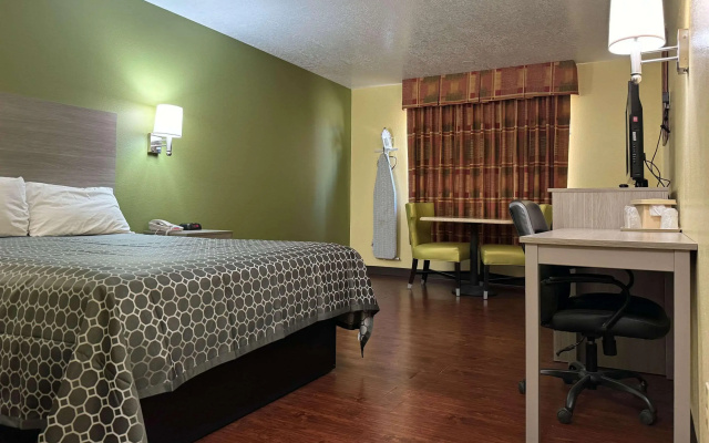 Rodeway Inn