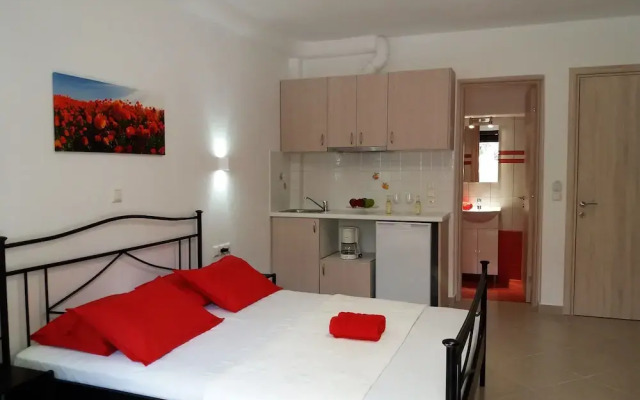 Naxos Diamond Studios Apartments
