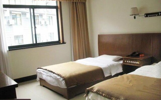 Gold Bamboo Inn