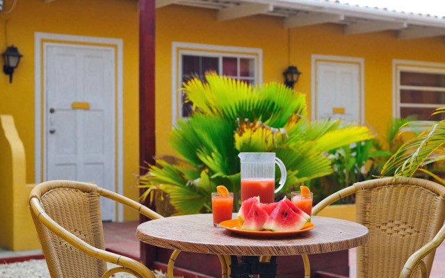 Dive Hut - Boutique Apartments
