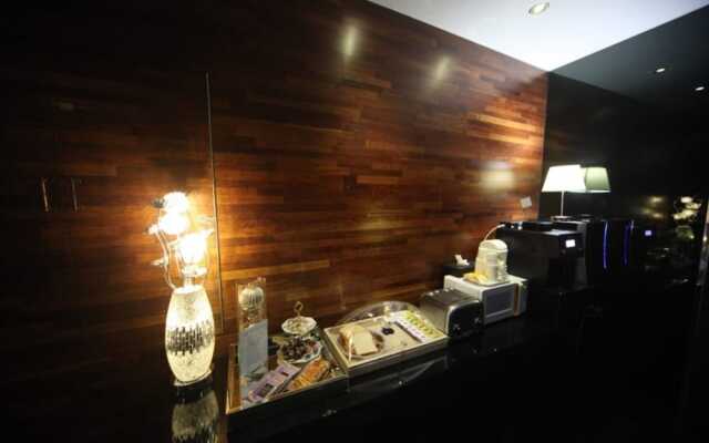 Gugi Motel