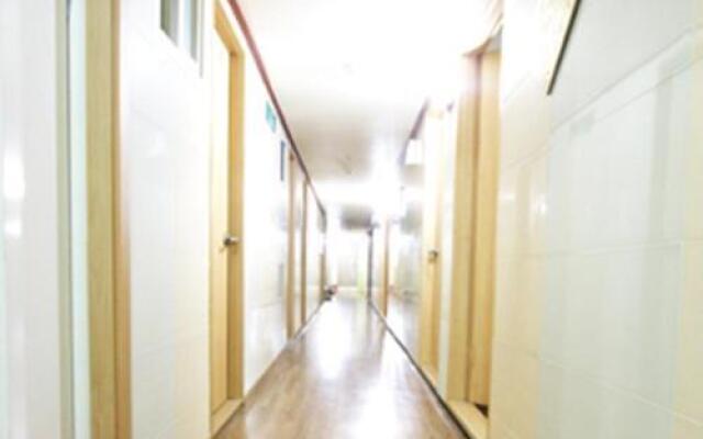 Dongdaemun wellbeing hostel