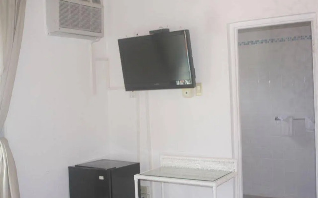 Executive Mammee Bay Hotel