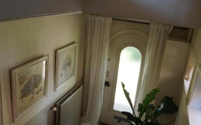 Perfectly located private room Oaks and Beeches