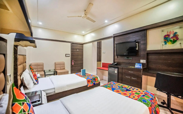 Fabhotel Santoor