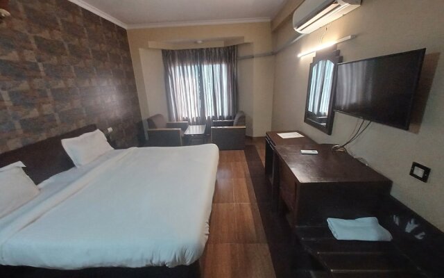 Hotel Maya International