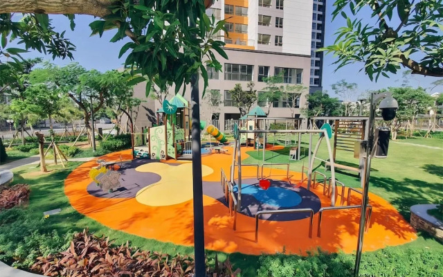 Starlake DAEWOO Apartments by Emily