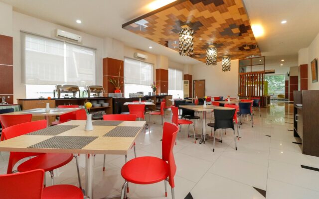 Tiatira Kencana Hotel