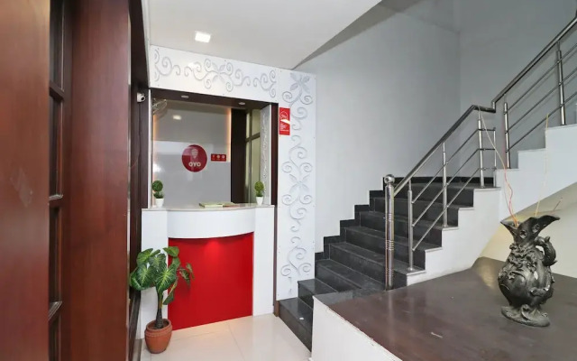 OYO 13001 Ashoka de Grand