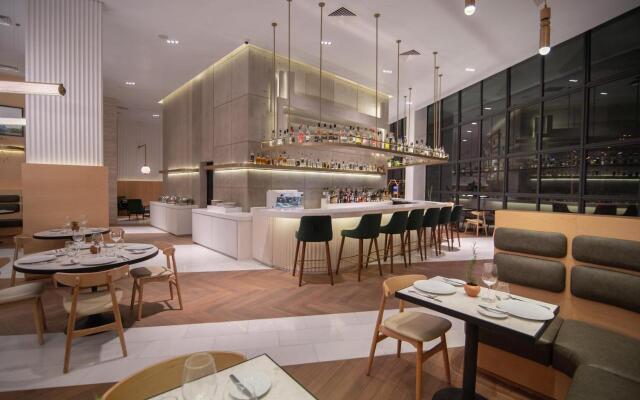 MET Hotel