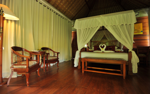 Santi Mandala Villa & Spa