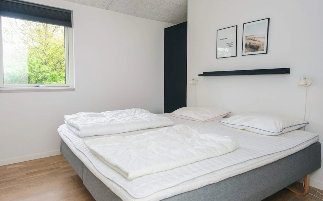 5 Star Holiday Home in Henne