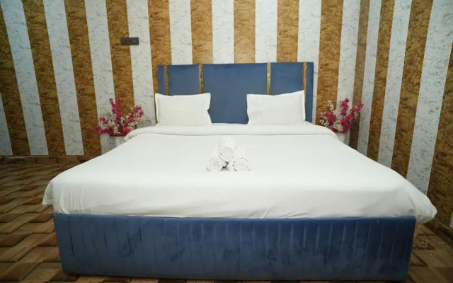 Comfort Stay - Saheed Path Ahimamau, Near Lulu Mall - Hotel in Λάκναου - Photo 4