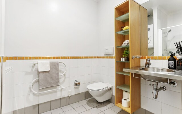 Stylish Private Apartment in City Centre
