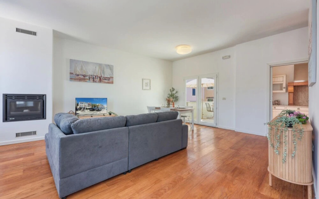 The Perfect View Penthouse Design Apt.