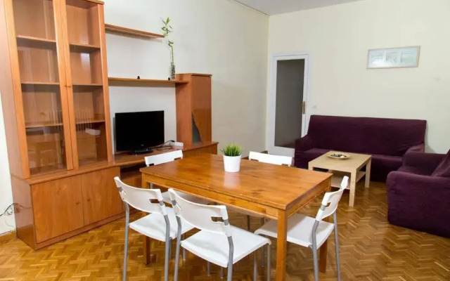 Sant Jordi Pisos - Dos de Maig