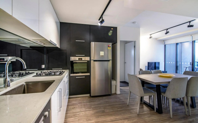 Astra Apartments Arena