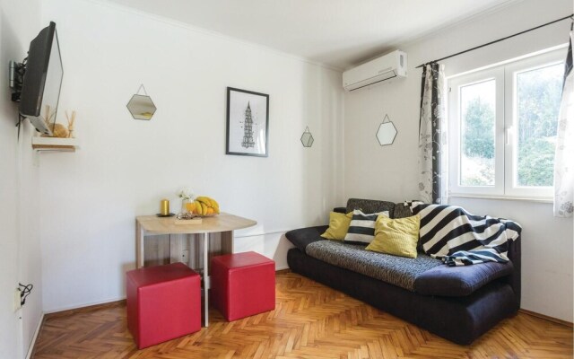 Beautiful Home in Radovcici With Wifi and 2 Bedrooms