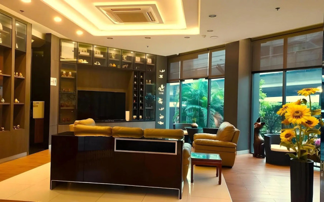 Nest n Rest Hotel