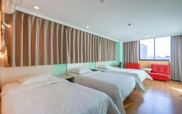 LN White House Hotel