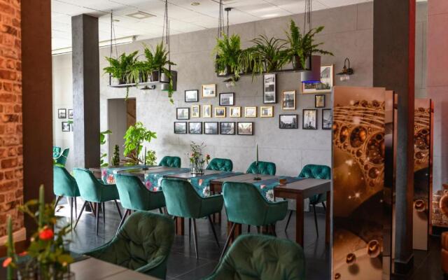 Nata Pokoje Gościnne Restauracja