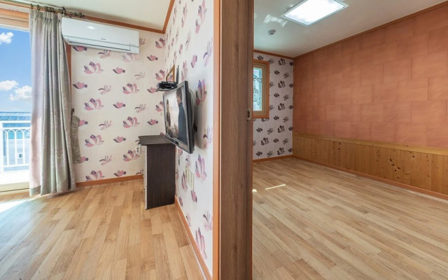 Yongmaru Pension Suncheon