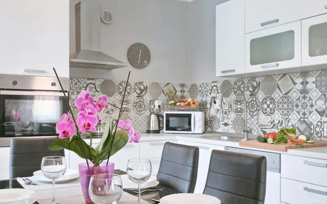 4S - One Bedroom No.2