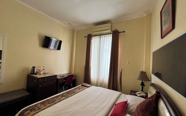 OYO 94579 Sm Raja Guest House