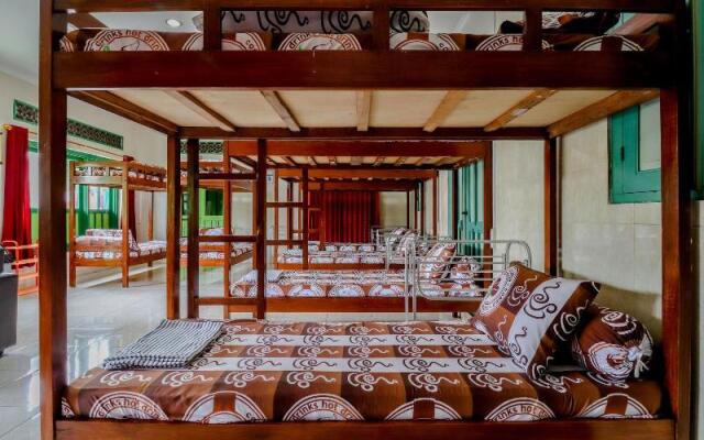 Bahagia Sederhana Homestay by ZUZU