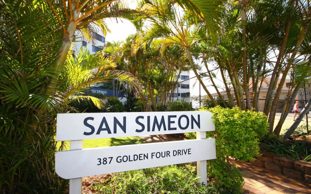 San Simeon Apartments