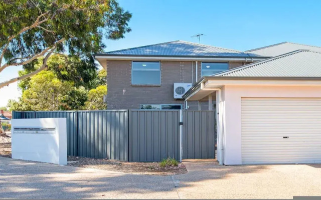 Unwind Adelaide City Condo