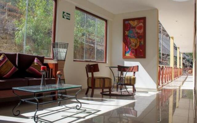 Fundo Hotel Ayarpongo