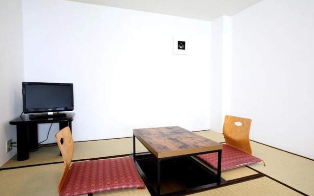 Guest House FUJI-HAKONE LAND - Hostel