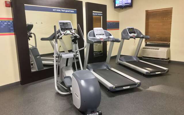 Hampton Inn Garden City