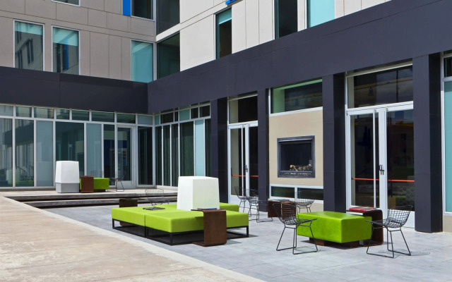 Aloft Bogota Airport
