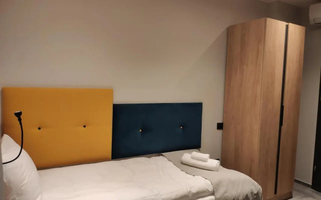 H33 Apartamenty