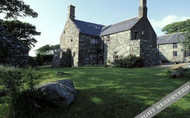 Llwyndu Farmhouse Hotel