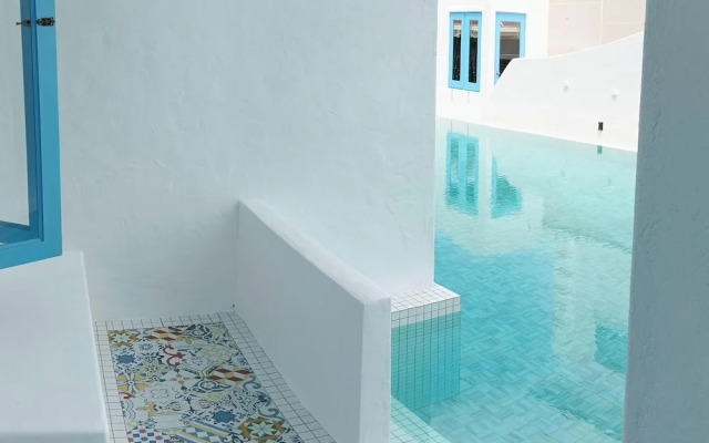 Ipoh Santorini Hideaway Hotel Inspired
