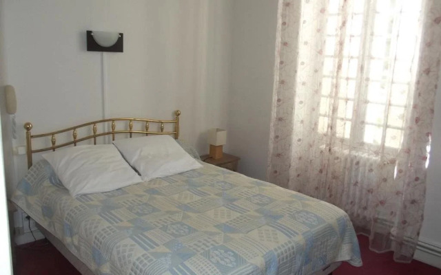 Hotel Le Moulin De Cierzac