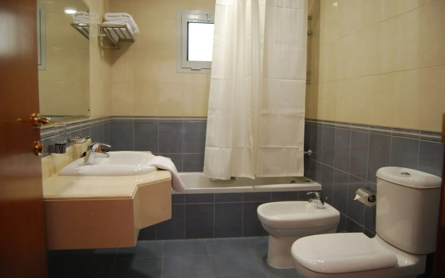 Al Madina Suites Doha