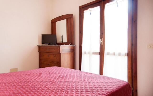 Trilocale Azzurro with small garden-TRILOCALE AZZURRO