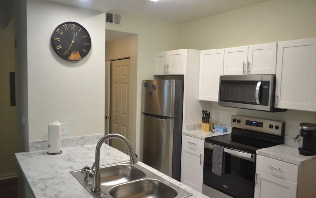 Stylish Condo Near Clearwater's Beach