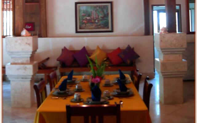 Raffles Holiday Hotel