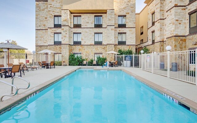 Hampton Inn & Suites Mansfield