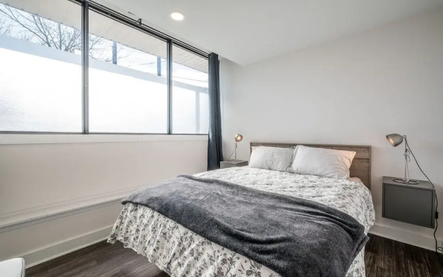 Modern Contemporary 2 Bedroom Suite