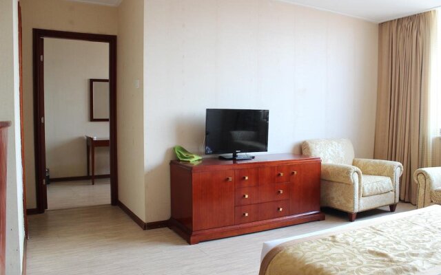 Eagle Canyon Hotel