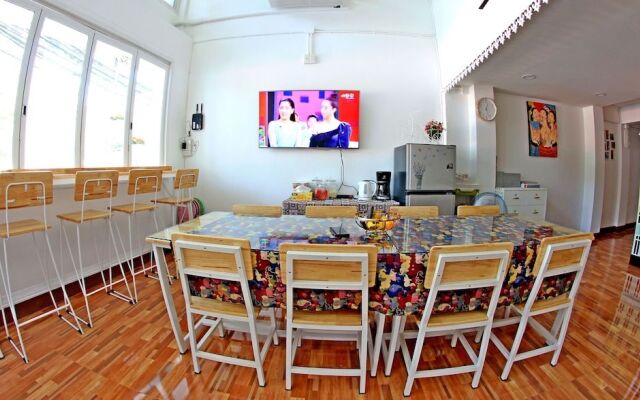 Smile Lanna Ladies Hostel - Caters to Women