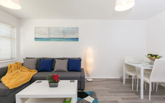 Luxury Croydon Apartment